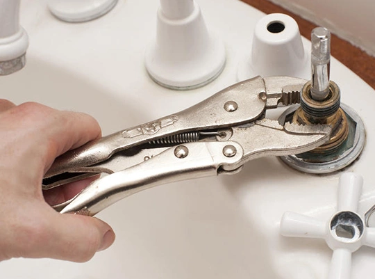 Faucet Repair and Replacement Services​